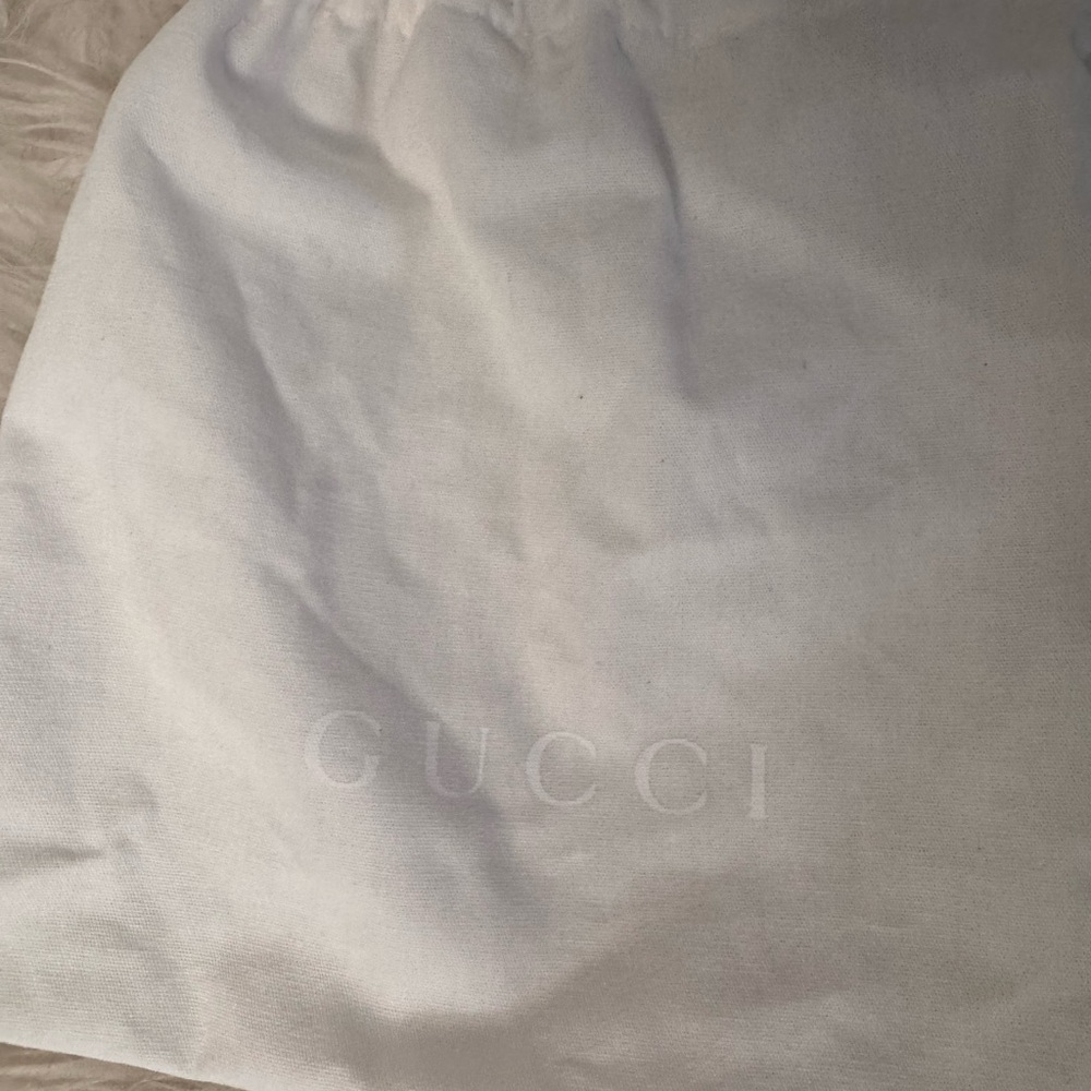 Gucci Black Leather Belt - Picture 8 of 9